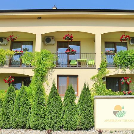Toskana Velky Meder Exterior photo
